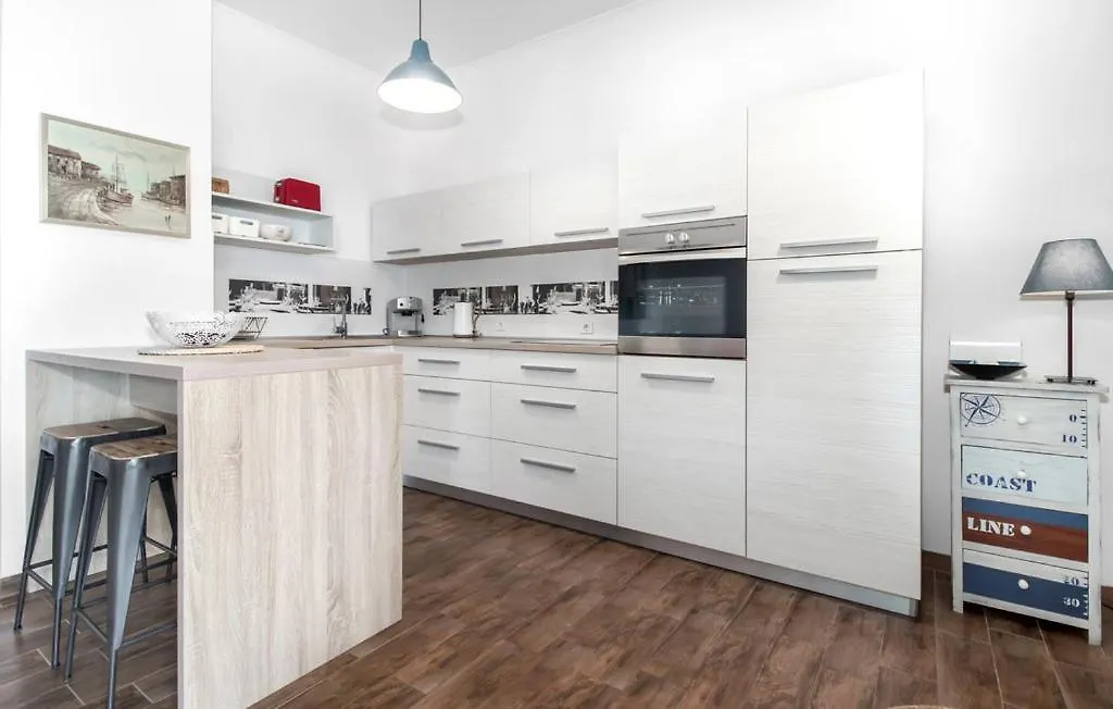 Abby Apartment Dramalj